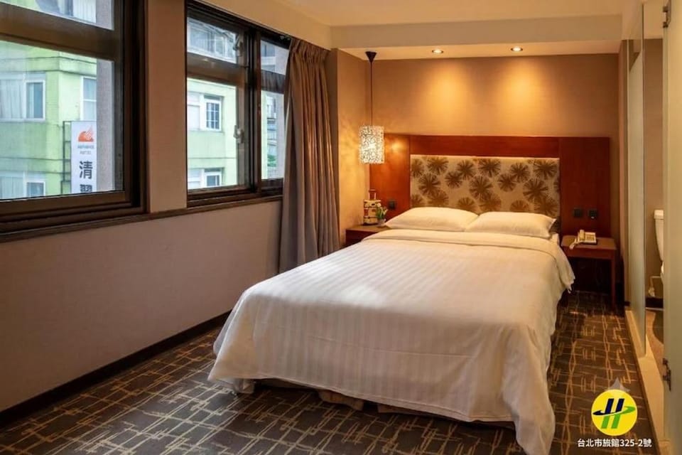 Bed, Photo of the whole room
