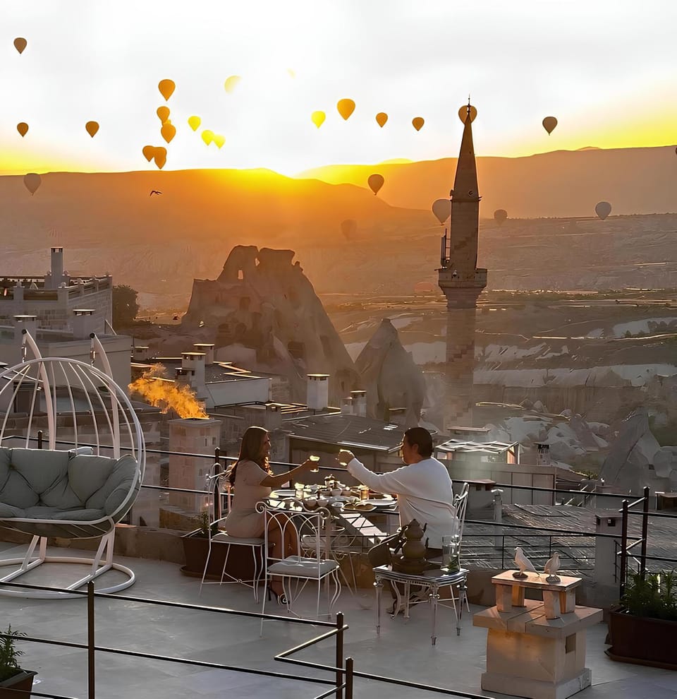 Natural landscape, View (from property/room), Landmark view, Mountain view, Sunrise