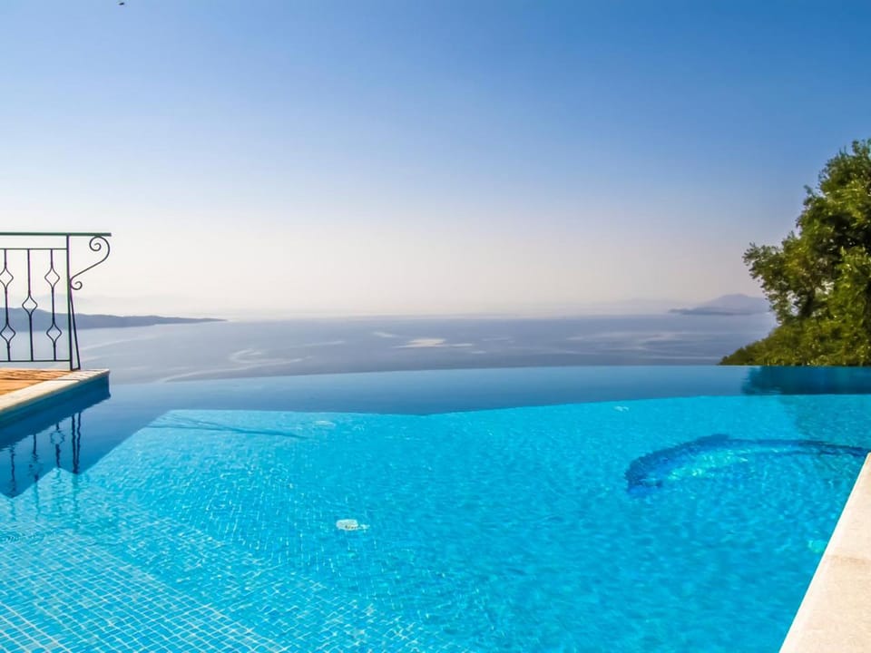 Pool view, Sea view, Swimming pool