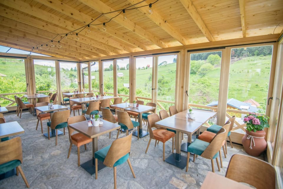 Kedar selo Goč House in Serbia