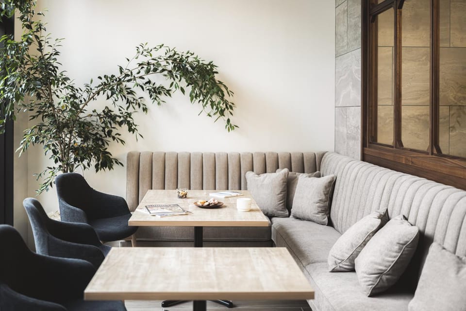 Lounge or bar