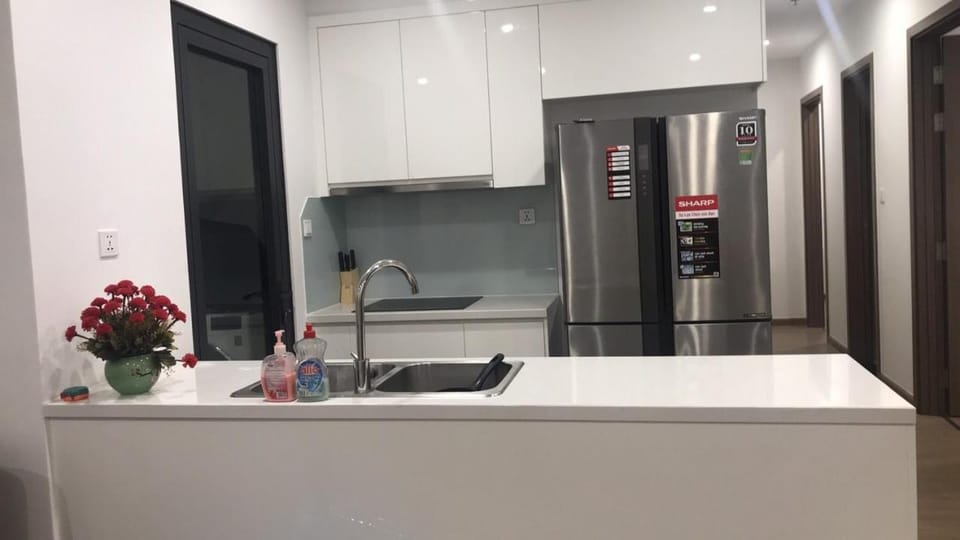 BOM HOMES- VINHOMES SKYLAKE- SERVICE APARTMENt Apartment in Laos