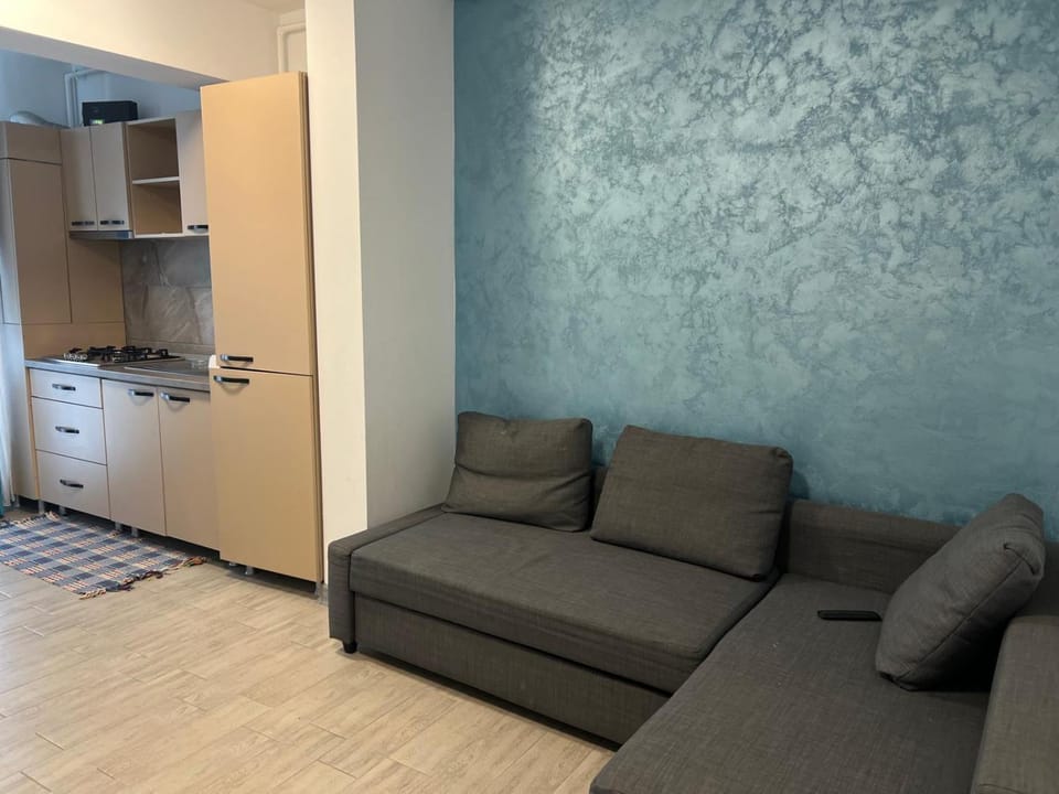 Kitchen or kitchenette, Living room, Seating area