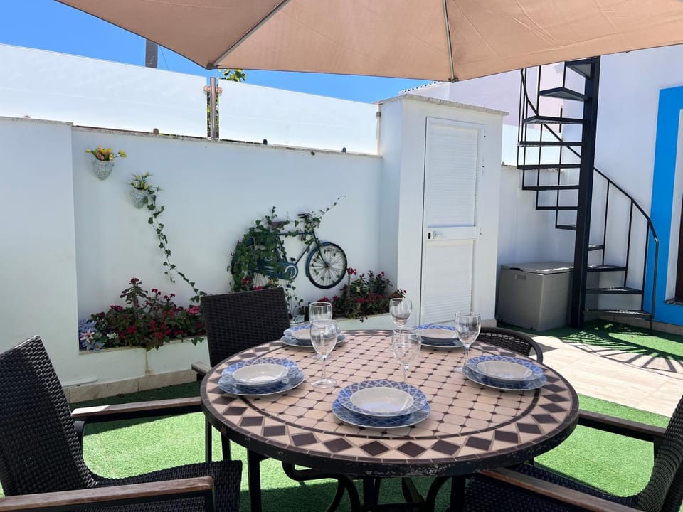 Pirata Bungalow sea front House in Costa del Sol