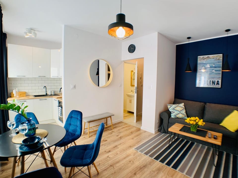 Kitchen or kitchenette, Living room, Dining area