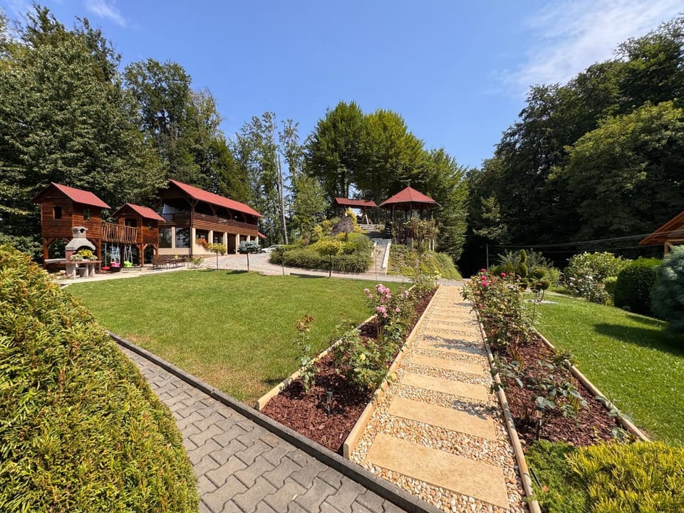 Pensiunea Aby Bed and Breakfast in Romania