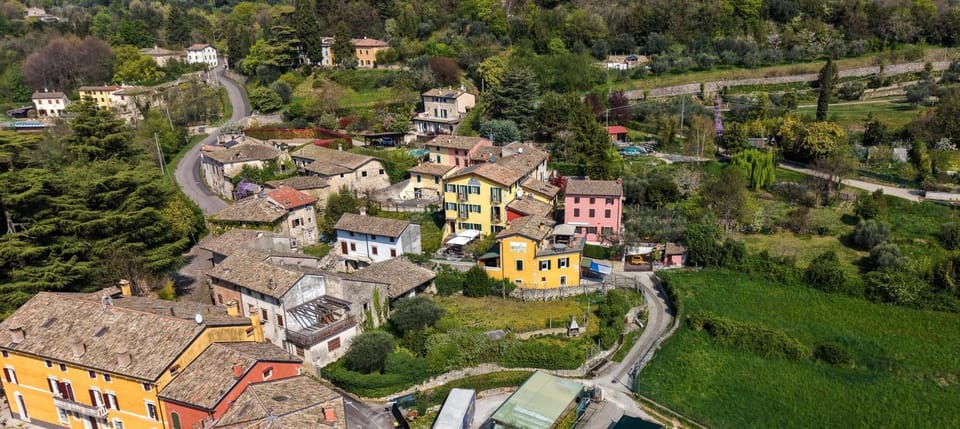 Relais Fontana Rosa B&B Wellness Bed and Breakfast in Lake Garda