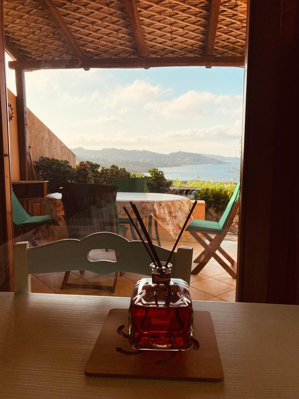 View (from property/room), Photo of the whole room, Dining area, Garden view, Sea view, Inner courtyard view