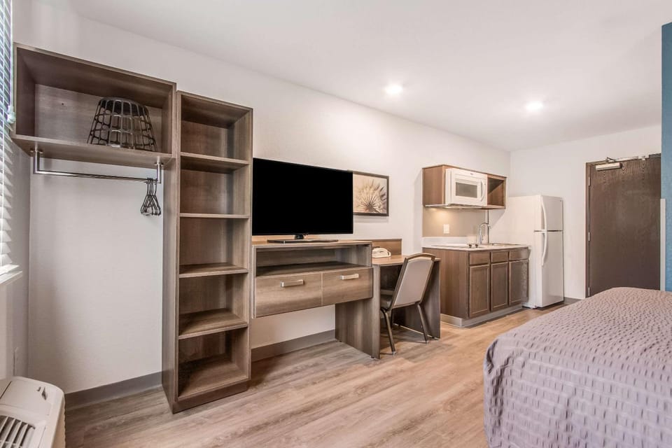 Photo of the whole room, On site