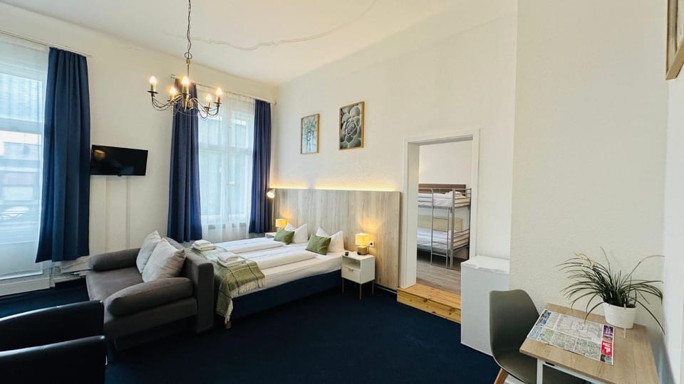 Living room, Photo of the whole room, Bedroom