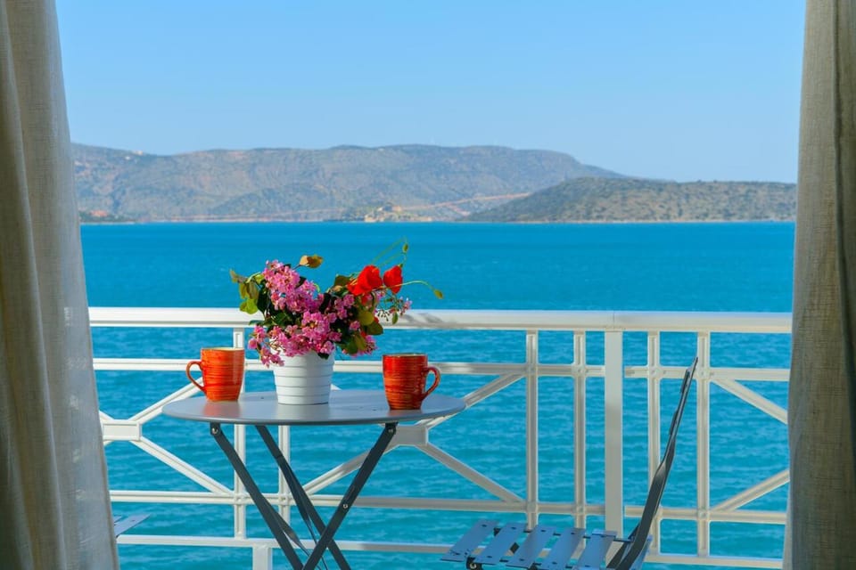 Balcony/Terrace, Mountain view, Sea view