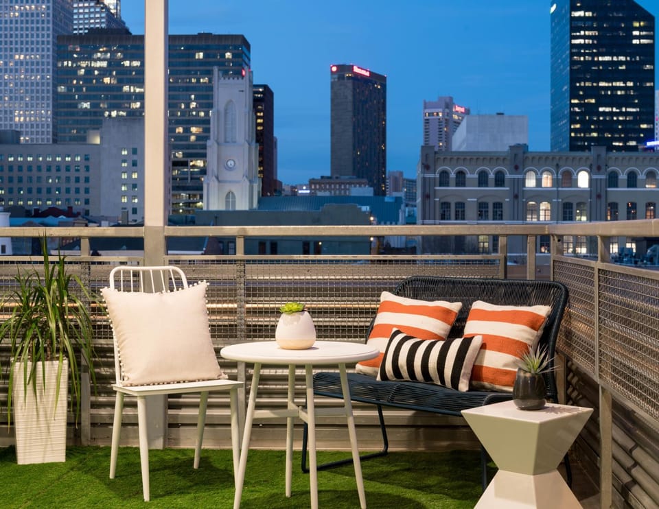 Balcony/Terrace, City view