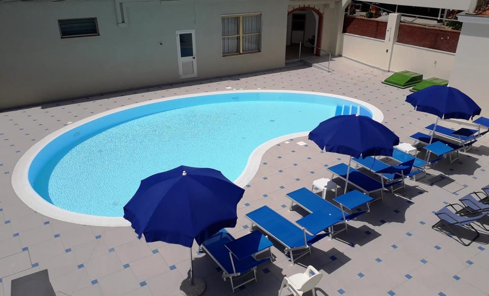 Pool view, Swimming pool