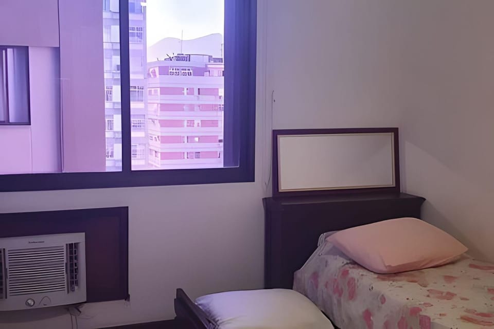 Ipanema Flat 2 qtos gar. serv. piscina fte metrô Apartment in Rio de Janeiro