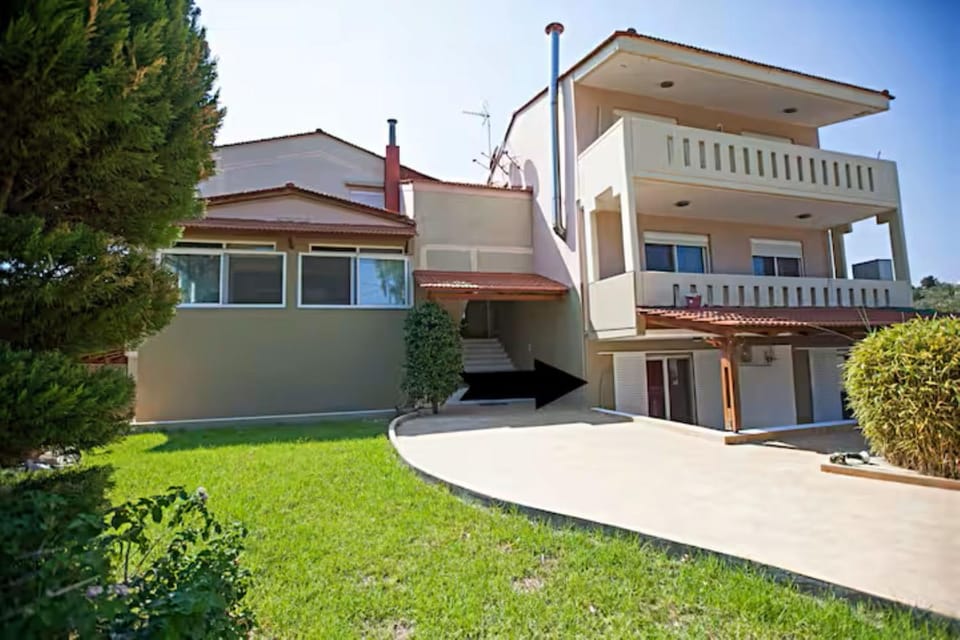 Property building, Facade/entrance
