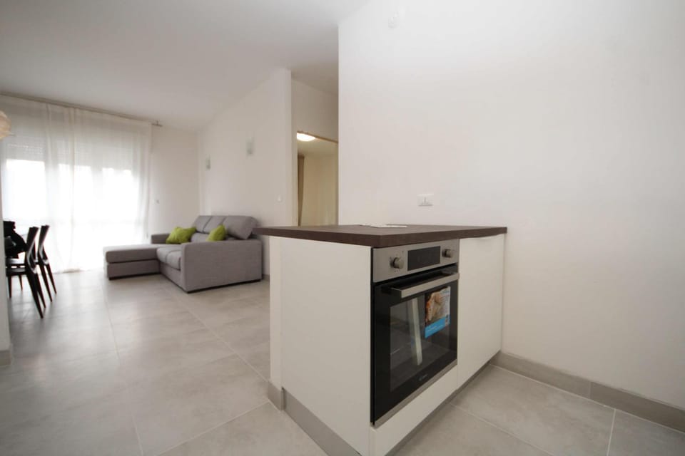Kitchen or kitchenette, pet friendly