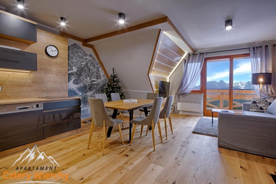 TV and multimedia, Balcony/Terrace, Living room, Seating area, Mountain view
