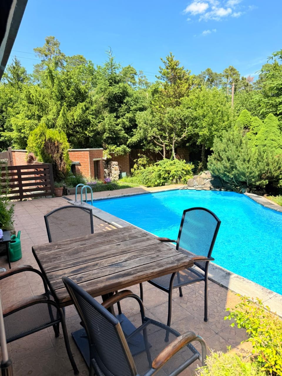 Property building, Balcony/Terrace, Swimming pool