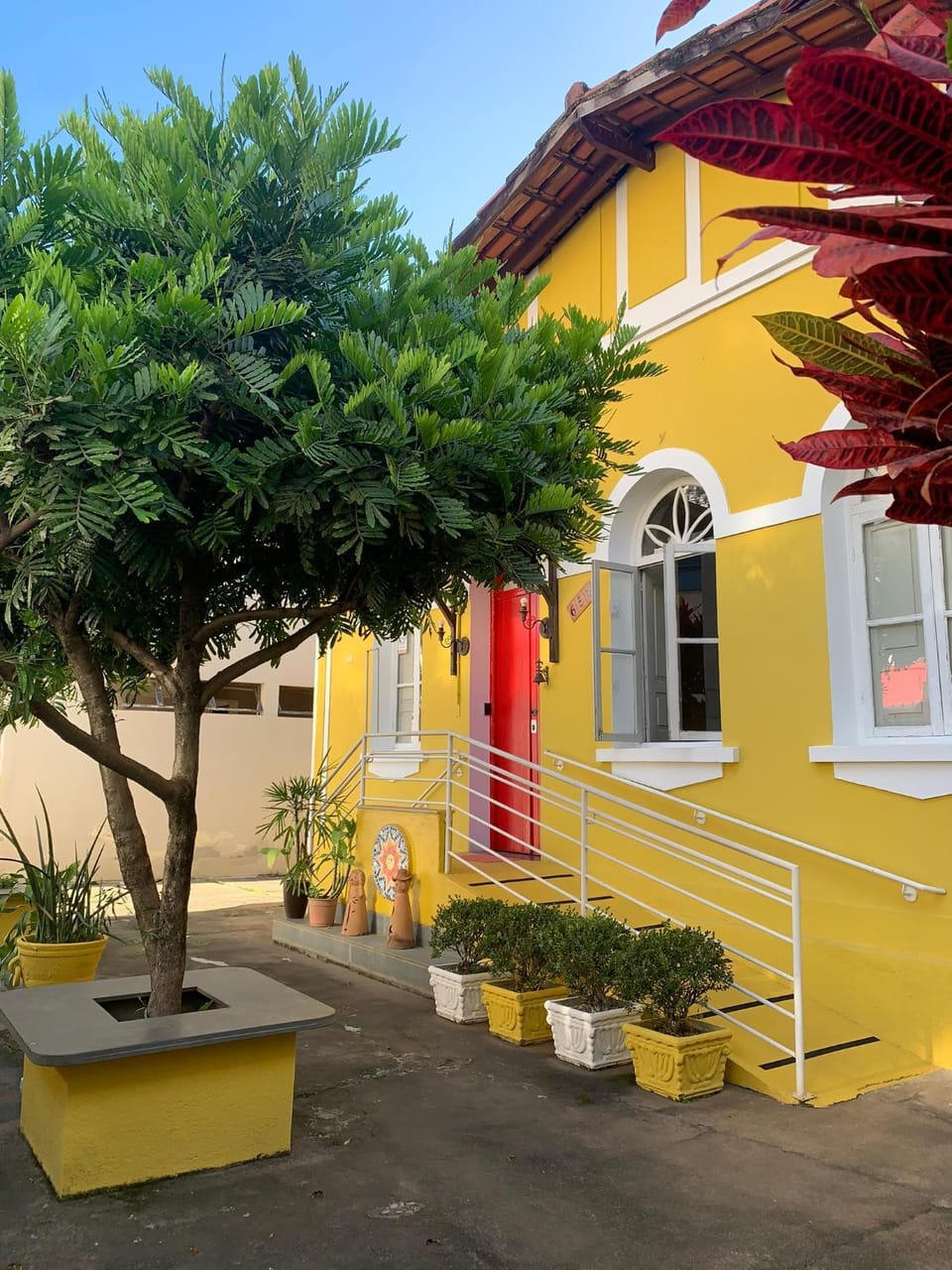 Facade/entrance