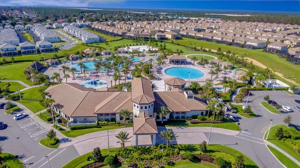1581AM Villa 5 Beds & 5 Baths with Private Pool-Spa House in Four Corners