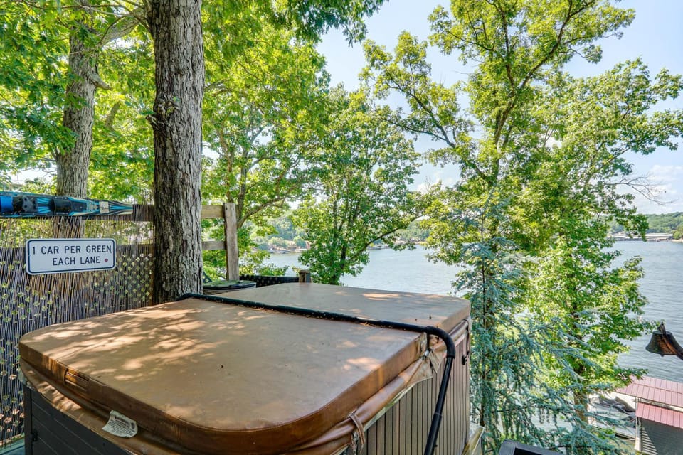 Hot Tub & Dock! Group Getaway in Lake Ozark House in Lake of the Ozarks