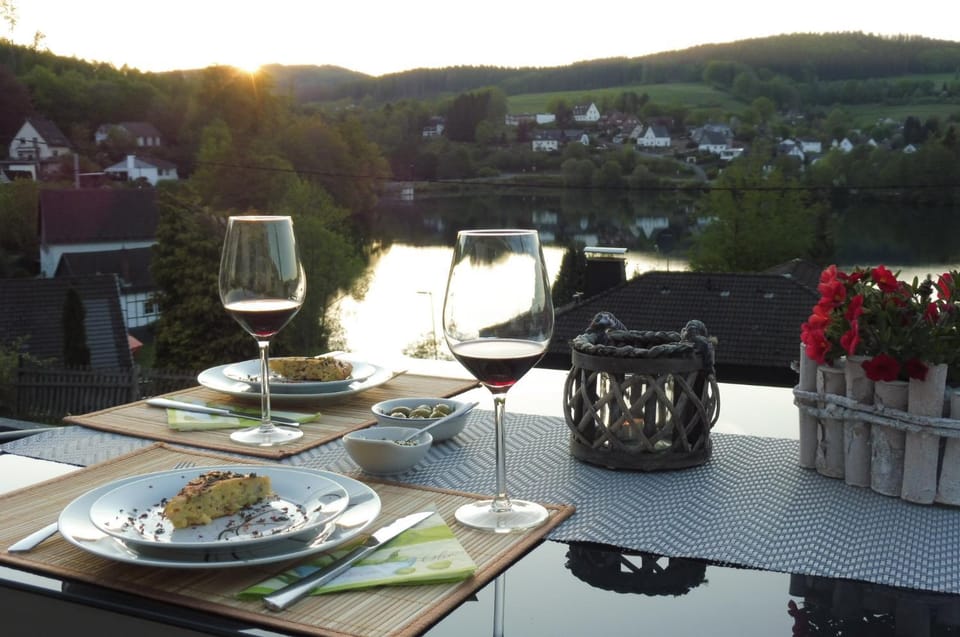 Balcony/Terrace, Lake view