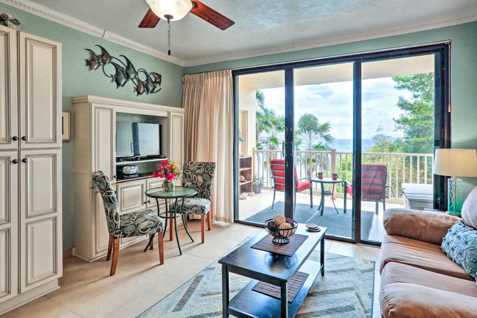 Saint Thomas Condo w/ Ocean Views, Walk to Beach! House in Virgin Islands (U.S.)
