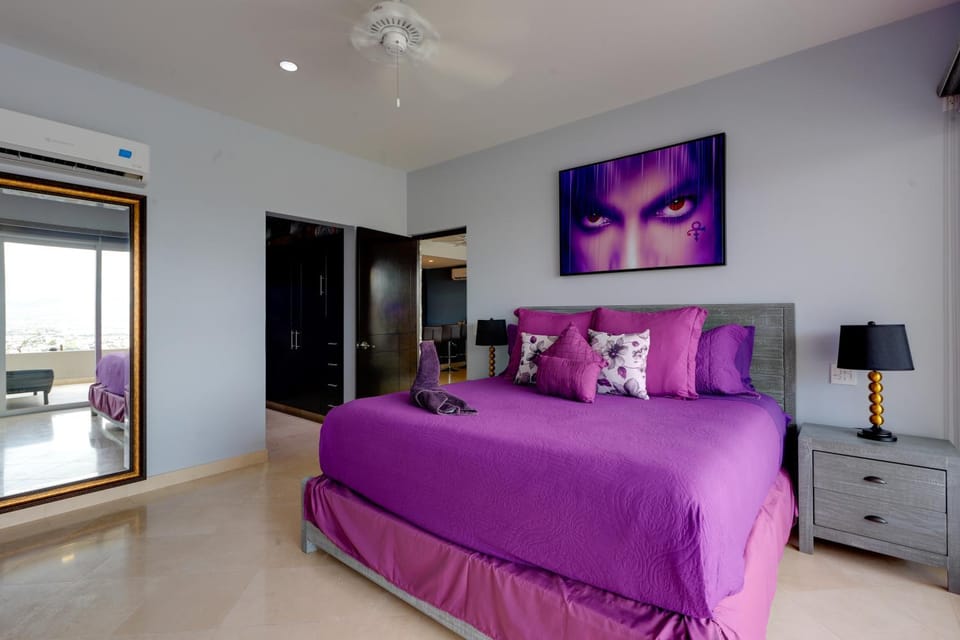Luxe Mtn Top Retreat w/ Pool Access & Sea View! House in Cabo San Lucas