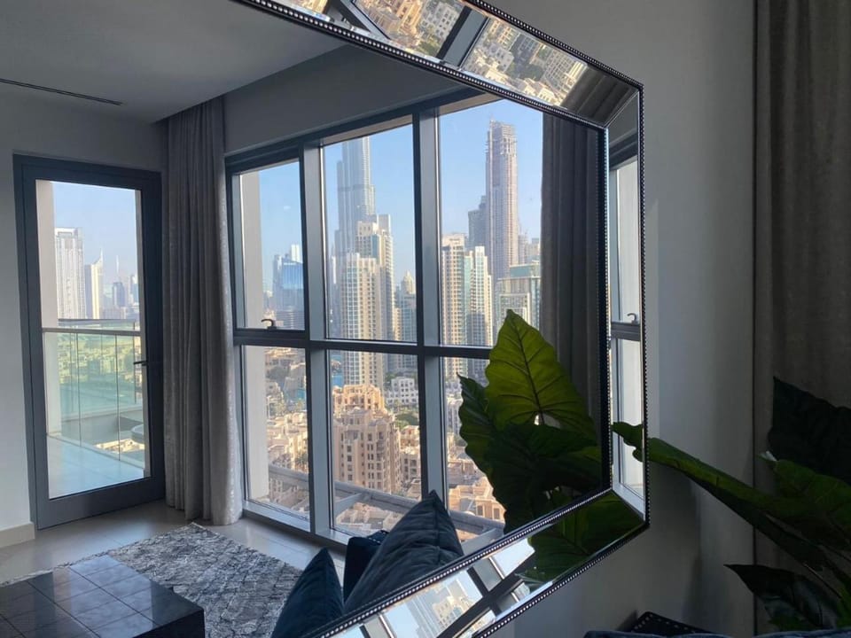 Nearby landmark, Balcony/Terrace, City view, Street view