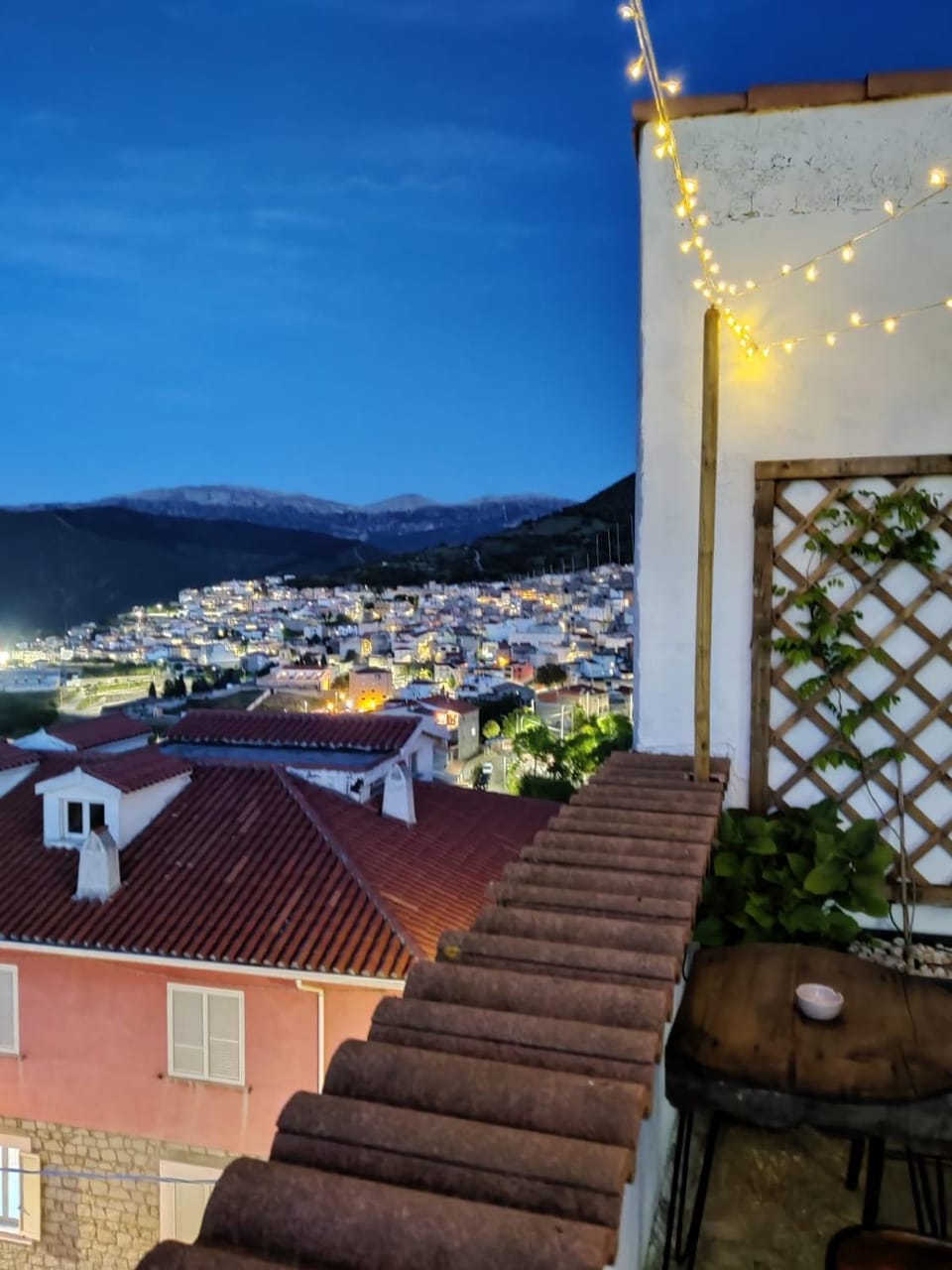 Natural landscape, Solarium, View (from property/room), Balcony/Terrace, City view, Mountain view