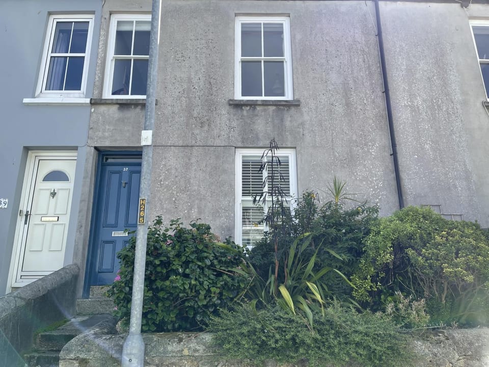 Property building, Day