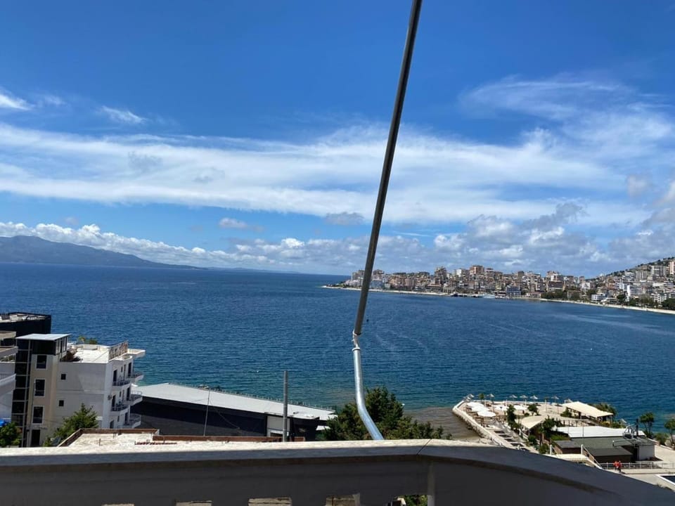 City view, Sea view