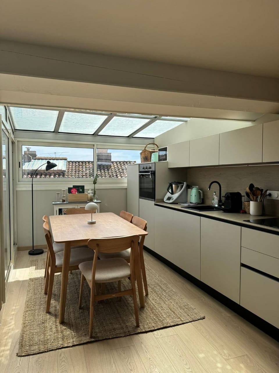 Charmant appartement type loft au cœur de Sanary Apartment in Sanary-sur-Mer