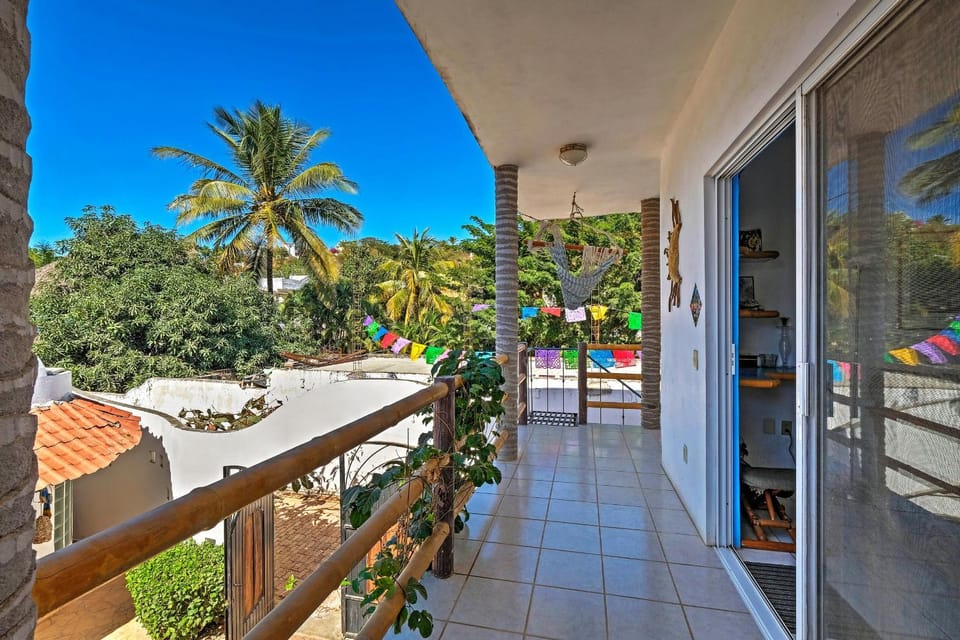 Sayulita Condo: Walk to Beach, Plaza & Dining! House in Sayulita
