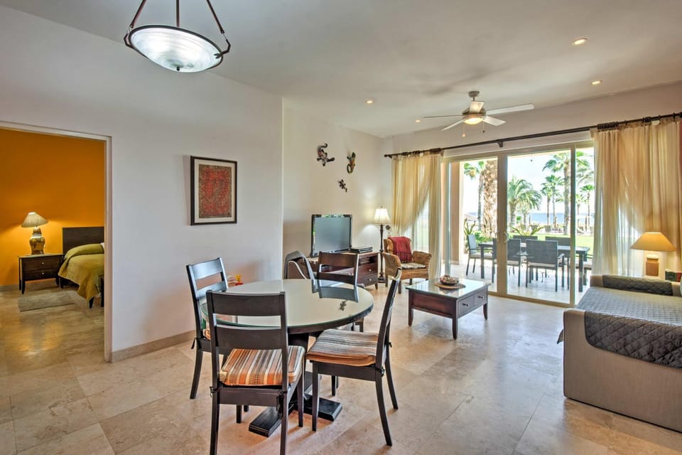 Paraiso del Mar Resort Condo: Water Taxi to La Paz House in La Paz