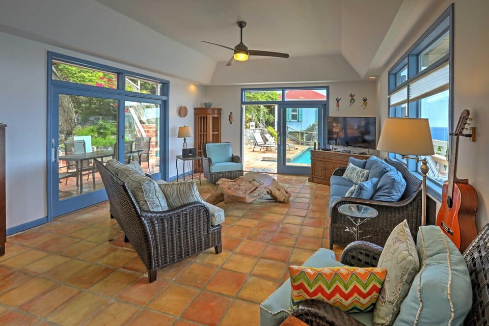 St Thomas Cliffside Villa with Pool & Hot Tub! Villa in Virgin Islands (U.S.)