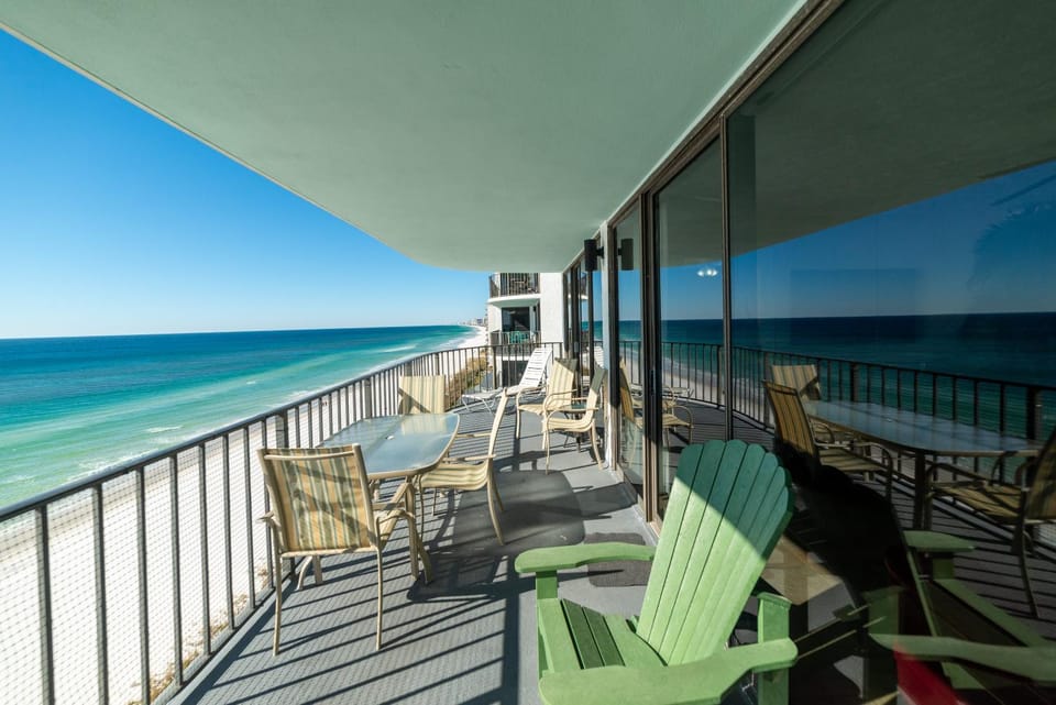 Watercrest 1004 'Neptune's Reef' House in Lower Grand Lagoon