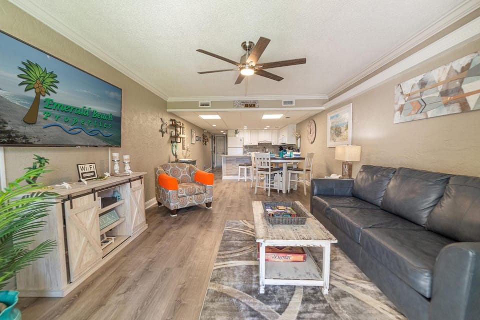Sugar Beach E7 'Ocean Seven' House in Lower Grand Lagoon