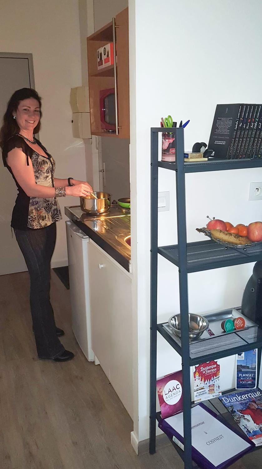 Kitchen or kitchenette, microwave, pet friendly, stove