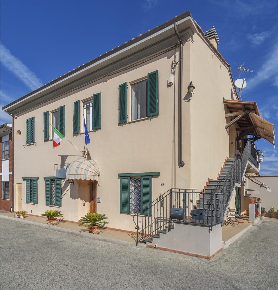 Property building, Facade/entrance, View (from property/room), Street view