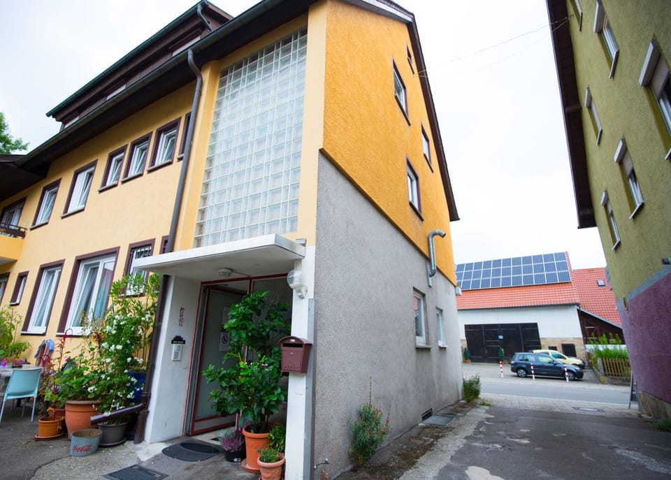 Property building, Facade/entrance