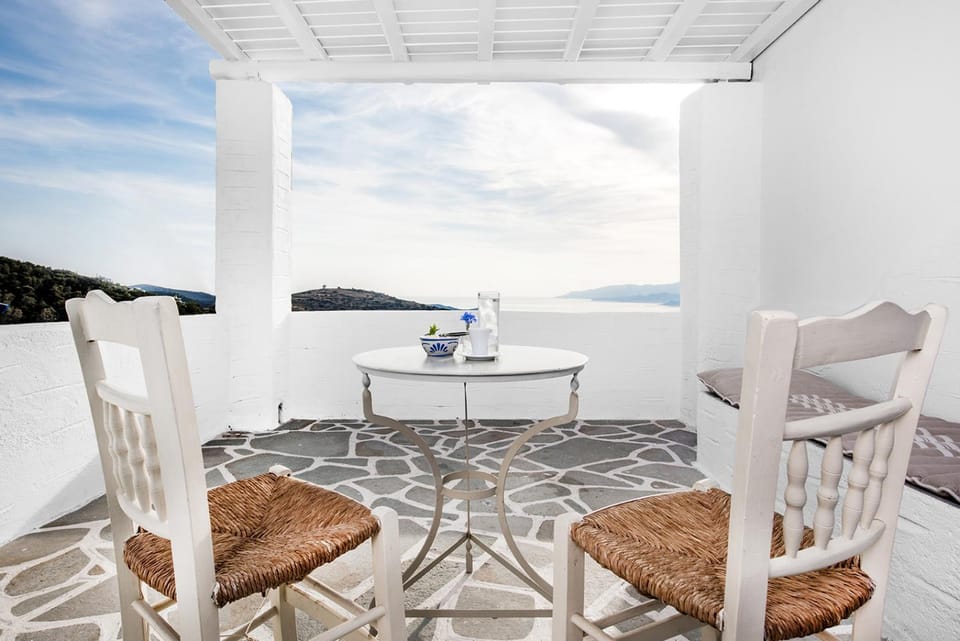 Patio, Natural landscape, View (from property/room), Balcony/Terrace, Dining area, Mountain view, Sea view