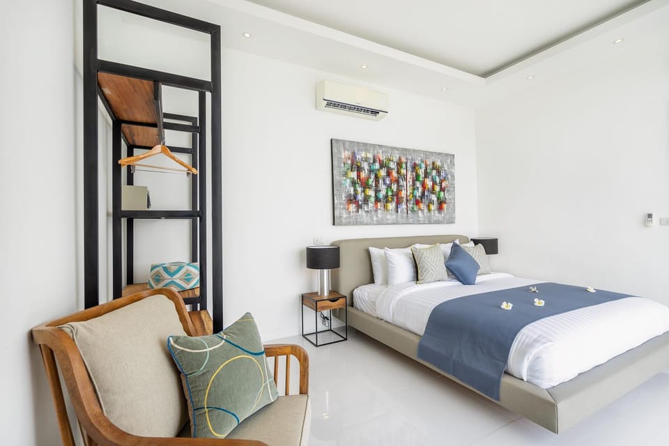 Bedroom, wardrobe