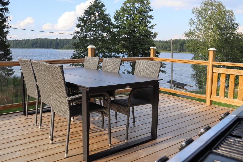 Patio, Summer, BBQ facilities, Balcony/Terrace, Lake view