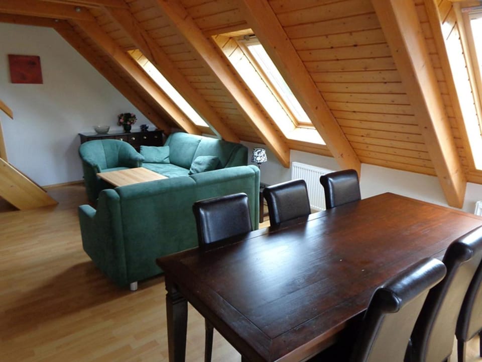 Living room, Seating area, Dining area