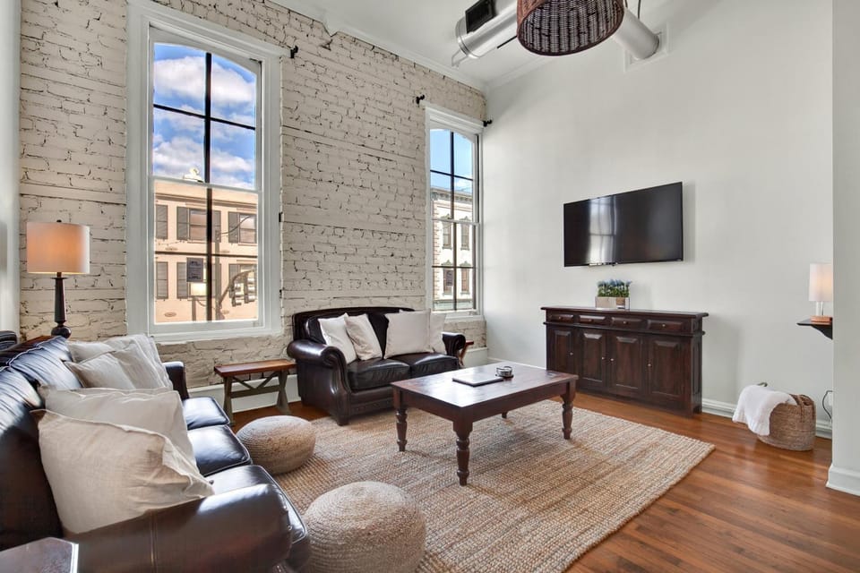Broughton Retreat Apartment in Savannah