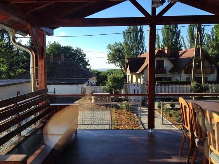Balcony/Terrace, Lake view