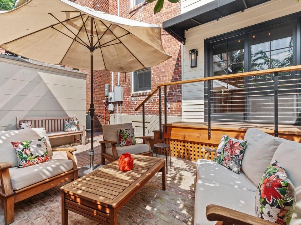 Luxury on Lincoln House in Savannah