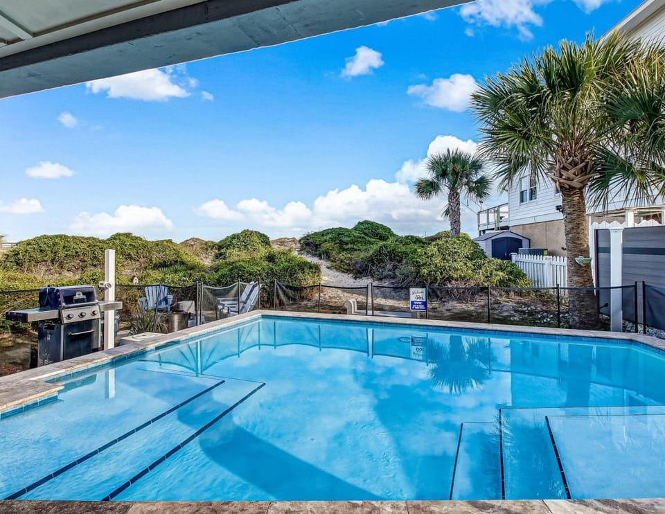 Ocean View Modern House in Tybee Island