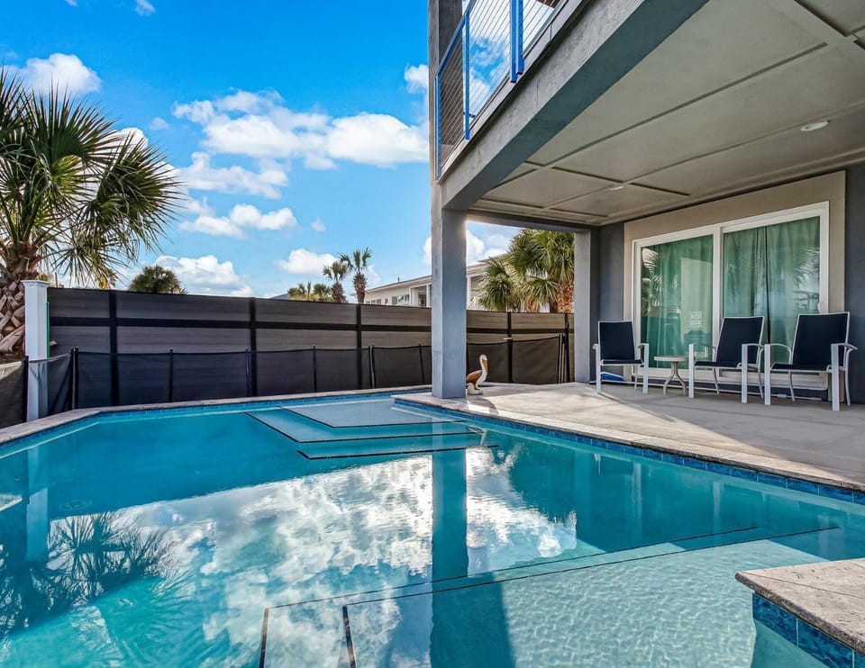 Ocean View Modern House in Tybee Island